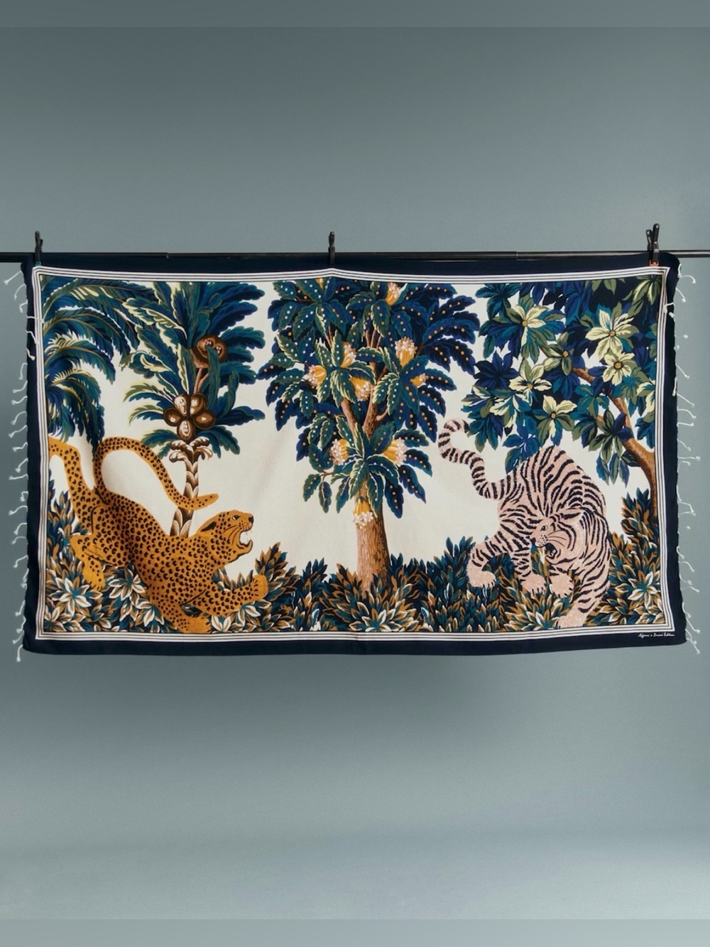 Sezane Robbie Fouta Towel - X INOUI Editions